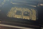 RTX 5090突然深夜啸叫！一看电容吓一跳